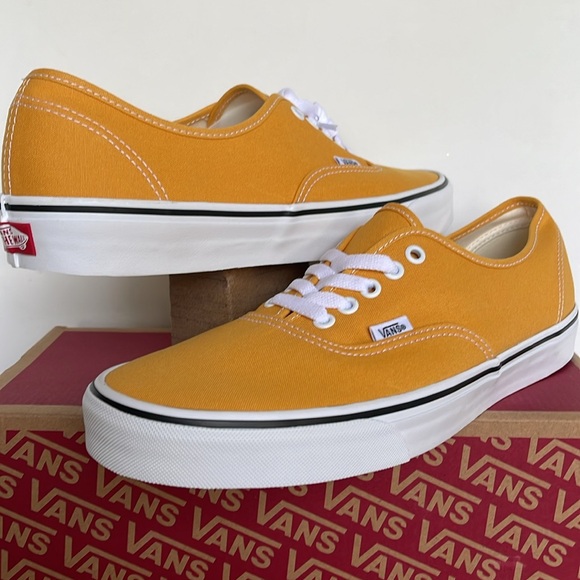 Vans Men’s Authentic Color Theory Golden Glow
VN000BW5LSV
Sneakers - Picture 8 of 16